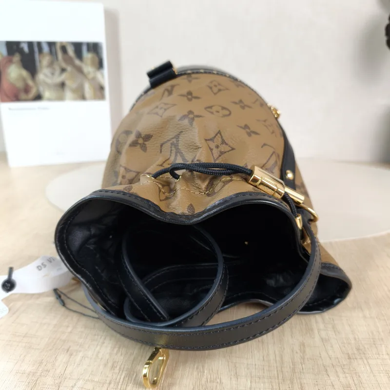 Louis Vuitton Shoulder Bag Petit Noe Edition Bucket Bag Monogram PVC One Size 13.5 × 13.5 × 22 cm — detail view 1 of 13