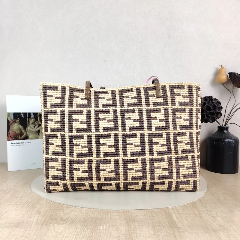 FENDI Top Handle Bag Top Handle Bag Brown Woven One Size 39 × 12 × 28 cm