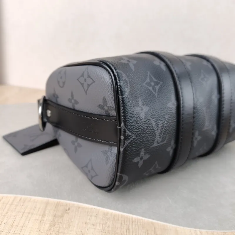 Louis Vuitton Crossbody Bag Keepall 25 PVC Medium 25 × 11 × 15 cm — detail view 9 of 12