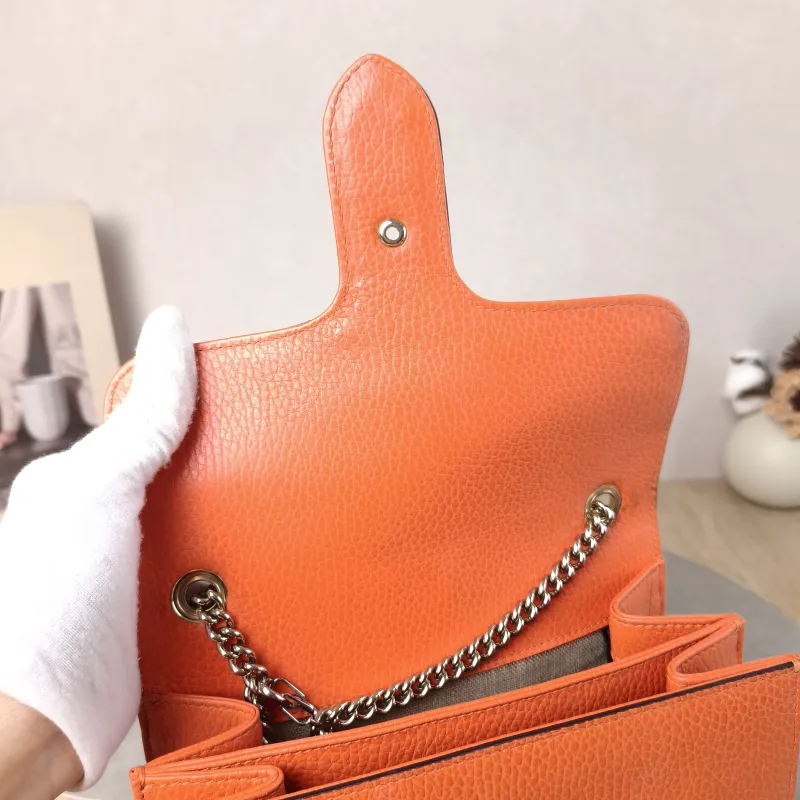 GUCCI Crossbody Bag Interlocking GG Calfskin Small 20 × 5 × 15 cm — detail view 11 of 15