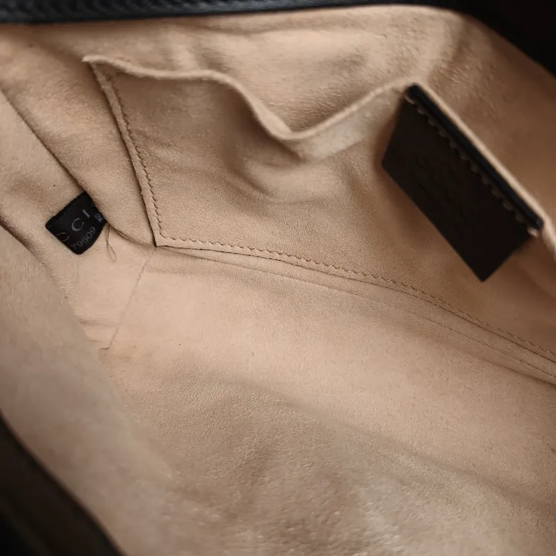 GUCCI Crossbody Bag GG Marmont Small Marmont 22Black CC alfskin Small22 × 6 × 13 cm Conditioned — detail view 12 of 12