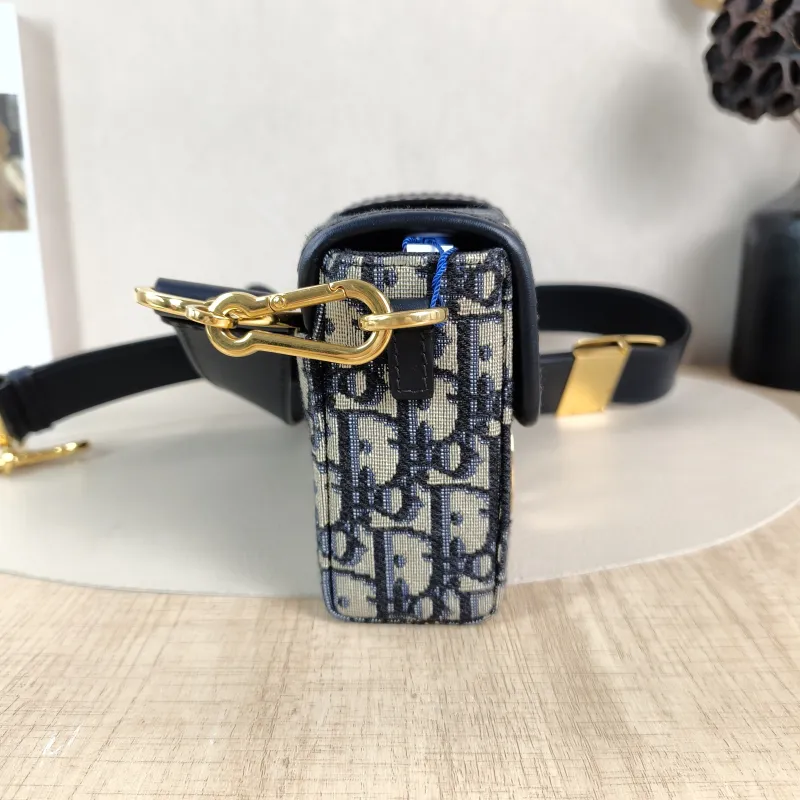 DIOR Crossbody Bag30Montaigne 30 Box Box Blue Canvasmini17.5 × 5 × 11.5 cm — detail view 7 of 12