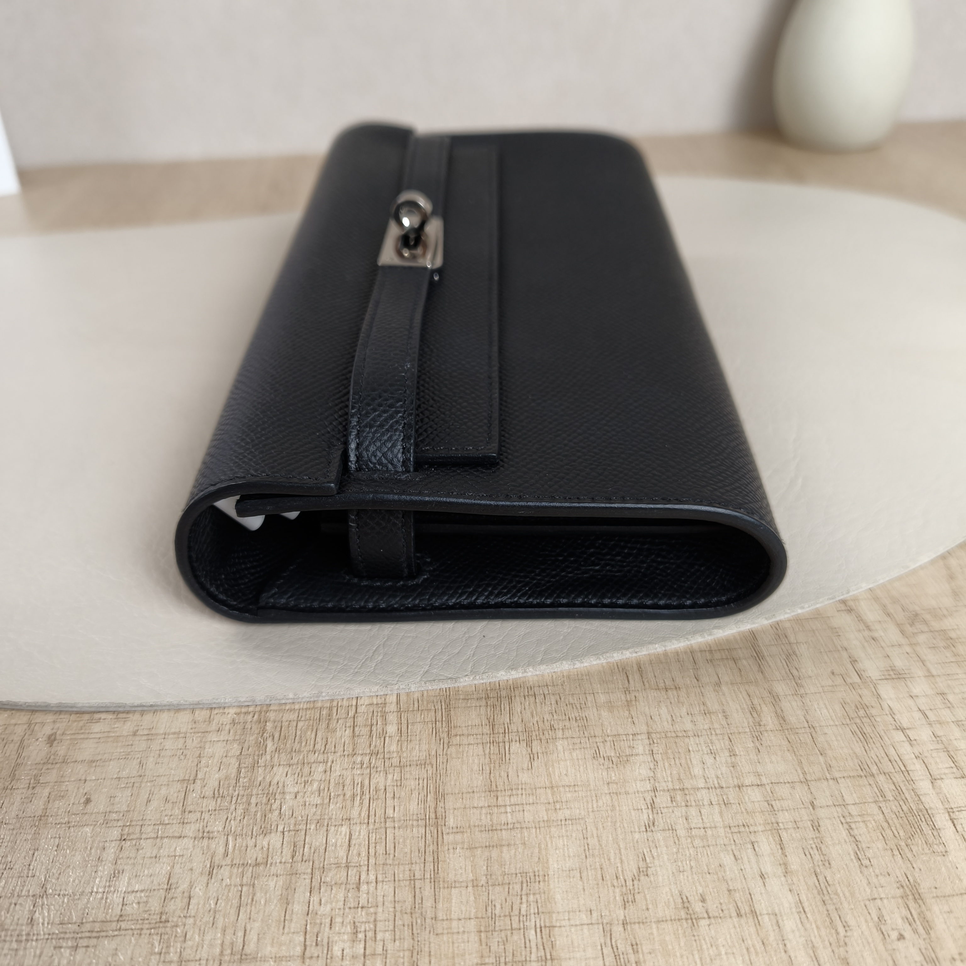 Hermès Crossbody Bag Kelly To Go Edition Walletwoc89Black Epsom Embossed Calfskin One Size20 × 3 × 11 cm — cover view 10 of 10