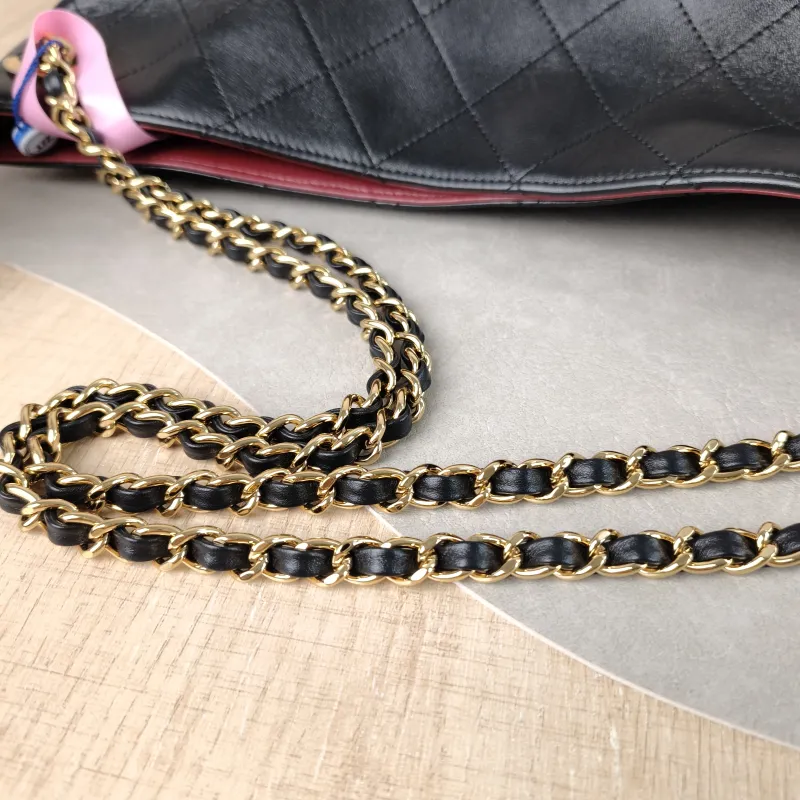 Chanel Shoulder Bag tote Black Lambskin One Size 41 × 9 × 27 cm — detail view 11 of 12