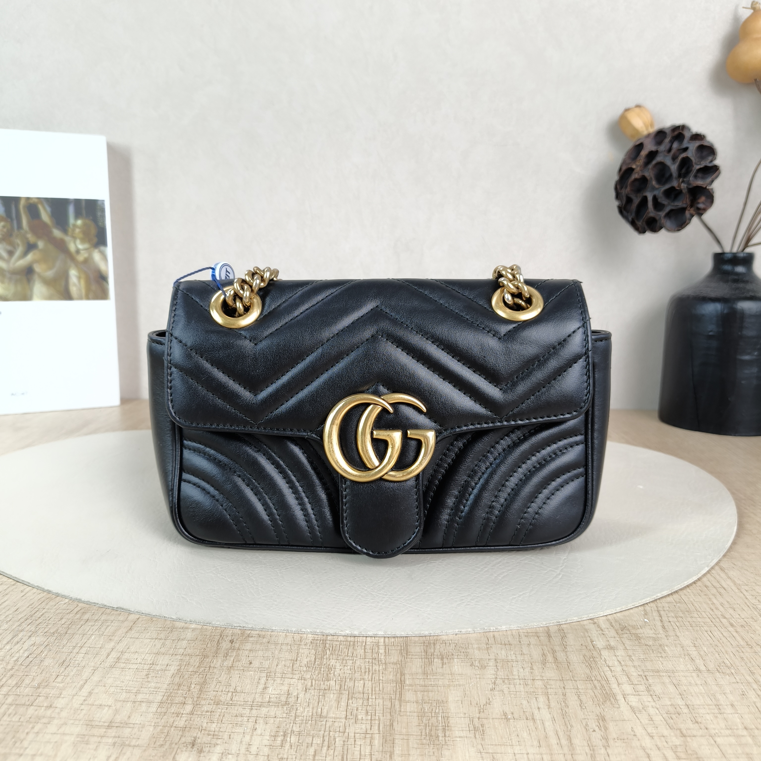 GUCCI Crossbody Bag GG Marmont Small Marmont 22Black CC alfskin Small22 × 6 × 13 cm