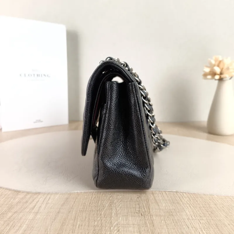 Chanel Crossbody Bag Classic Flap CF Black Grained Calfskin Medium 25.5 × 6.5 × 15.5 cm 23 — detail view 2 of 14