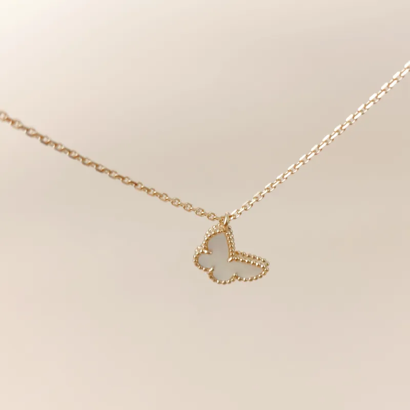 Van Cleef & Arpels Necklace Fauna Collection Butterflies Collection Pearl · White Mother-of-Pearl 18KY ellow Gold Sweet Mini 40cm — cover view 2 of 10