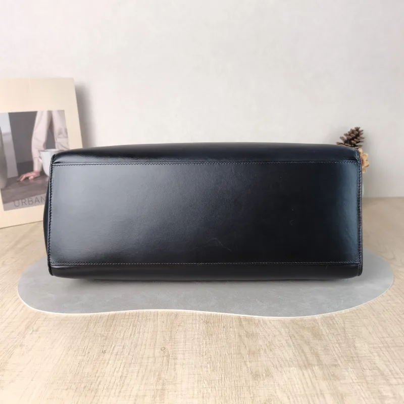 CELINE Shoulder Bag Cabas 16 Tote Bag Black Calfskin Large 37 × 14 × 26 cm — cover view 4 of 6