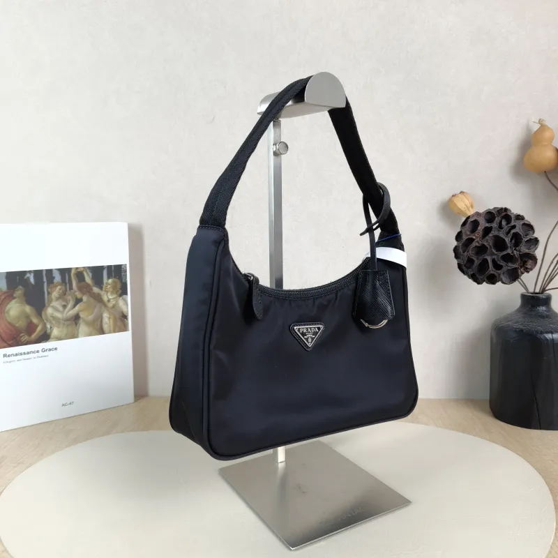 PRADA Shoulder Bag Re-Edition 2005 Hobo Black Nylonmini22 × 6.5 × 18 cm — cover view 3 of 4