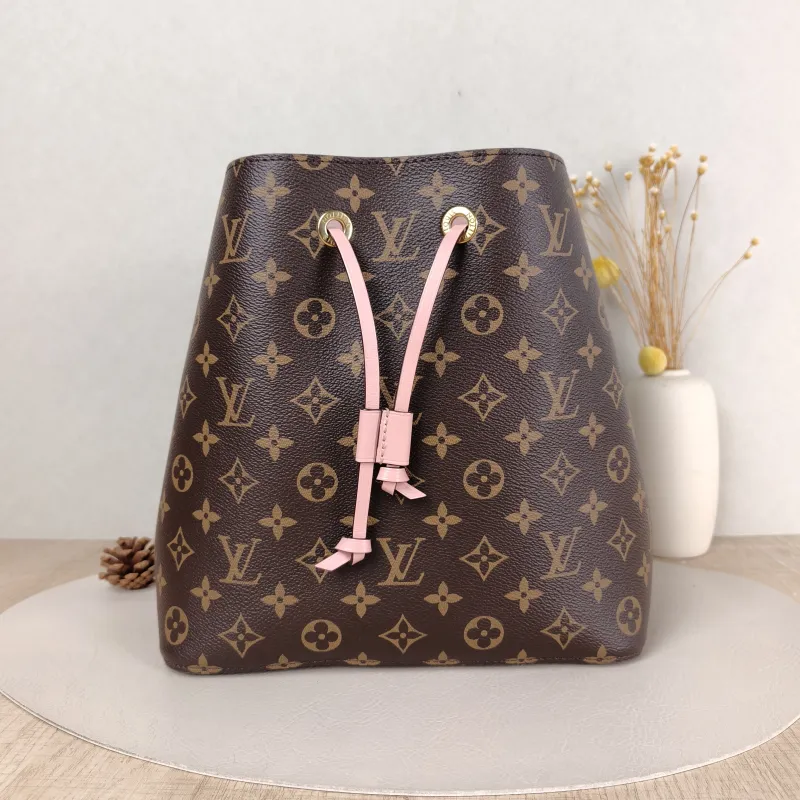 Louis Vuitton Shoulder Bag NÉONOÉ Bucket Bag PVC Medium 26 × 17.5 × 26 cm