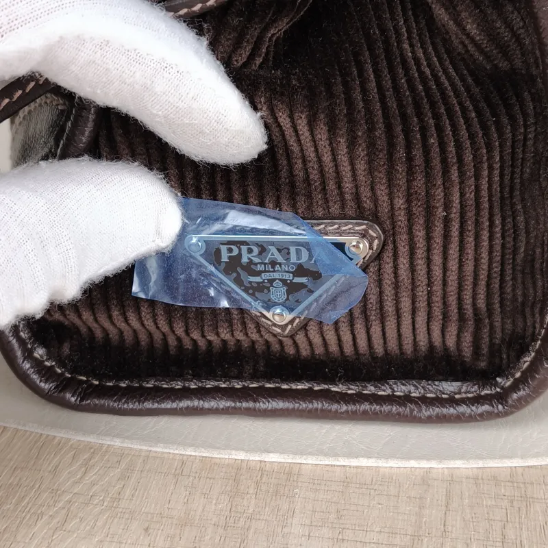 PRADA Shoulder Bag Bonnie Soft Lux Edition Medium 32 × 12 × 15.5 cm — detail view 2 of 13