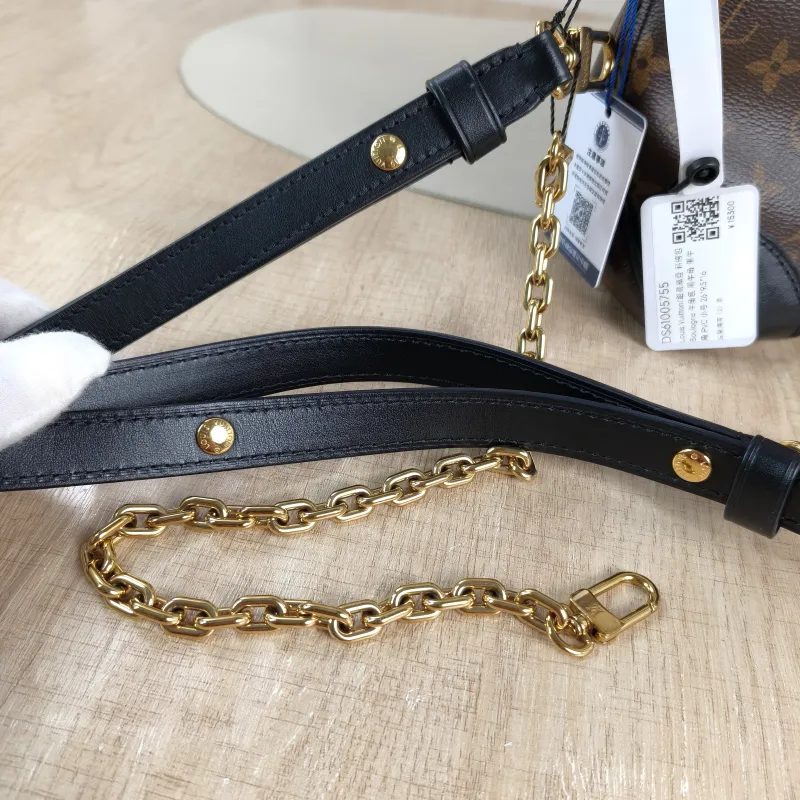 Louis Vuitton Crossbody Bag Boulogne PVC Small 26 × 9.5 × 16 cm — detail view 6 of 9