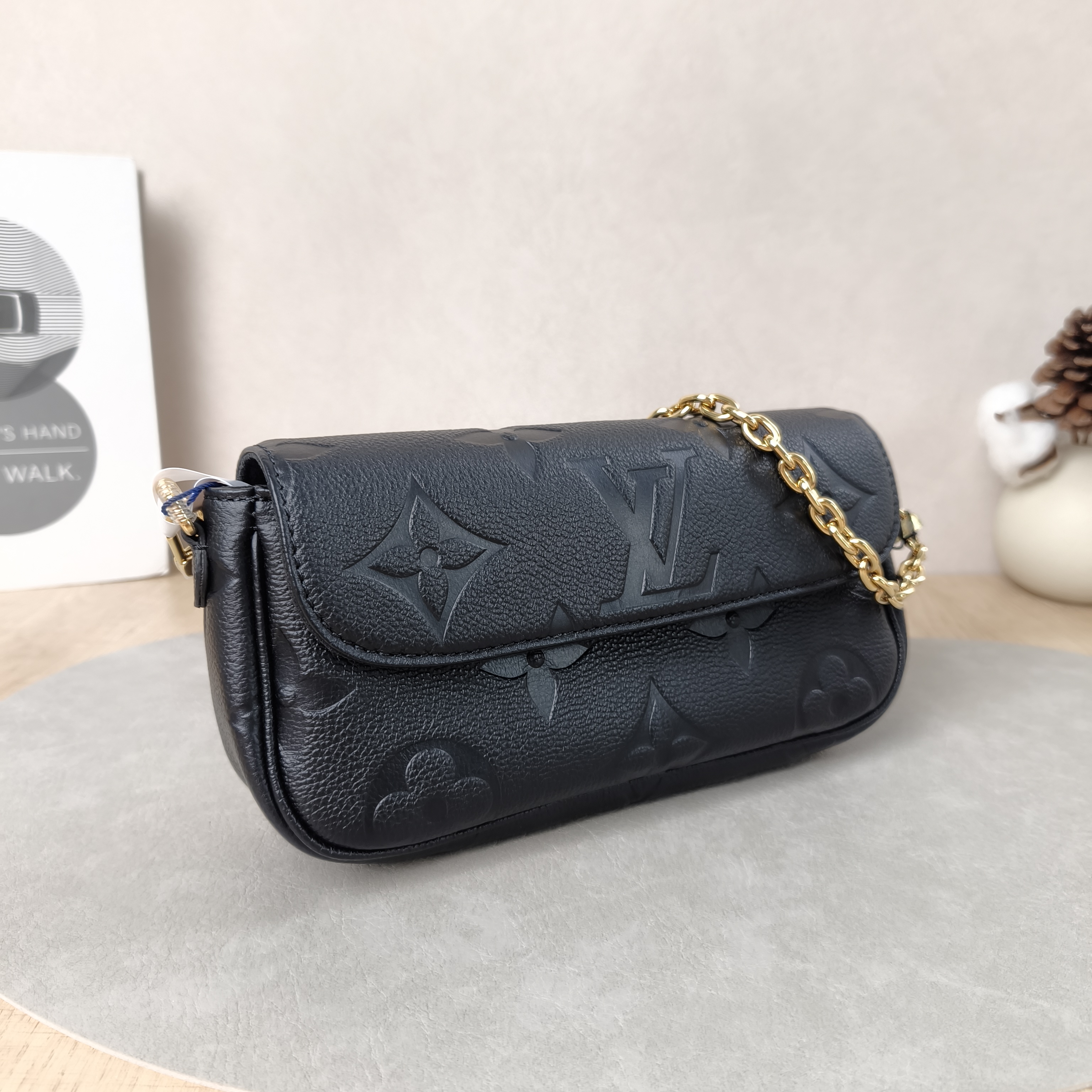 Louis Vuitton Crossbody Bag IVY Black Empreinte Embossed Calfskin Monogram Small23.5 × 4.3 × 12 cm — cover view 2 of 6