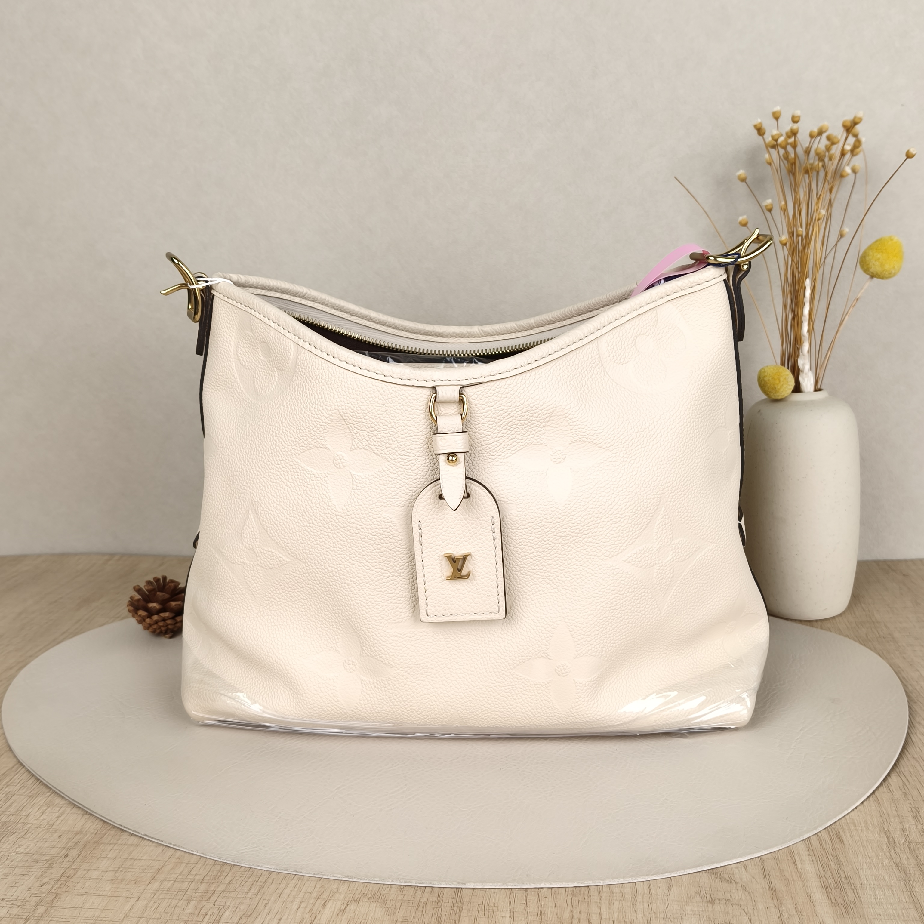 Louis Vuitton Crossbody Bag Carryall White Calfskin Small29.5 × 12 × 24 cm