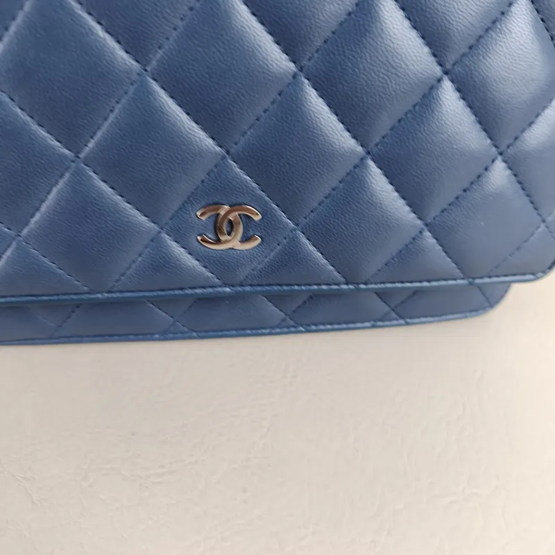 Chanel Crossbody Bag Classic Flap WOC CF WOCWOC Bag Navy Lambskin One Size 19.2 × 3.5 × 12.3 cm 23 — detail view 5 of 14