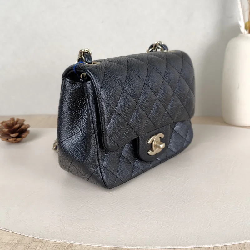 Chanel Crossbody Bag Classic Flap Mini CF Mini Black Grained Calfskin17 × 8 × 13.5 cm — cover view 2 of 5