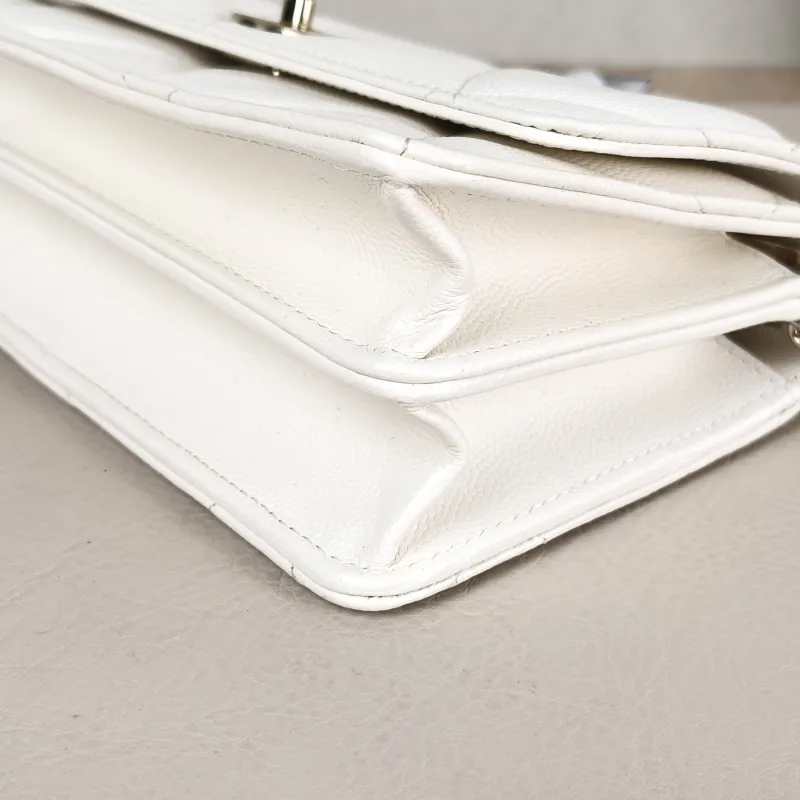 Chanel Crossbody Bag woc White Grained Calfskin 19.2 × 6 × 10.5 cm — detail view 6 of 13