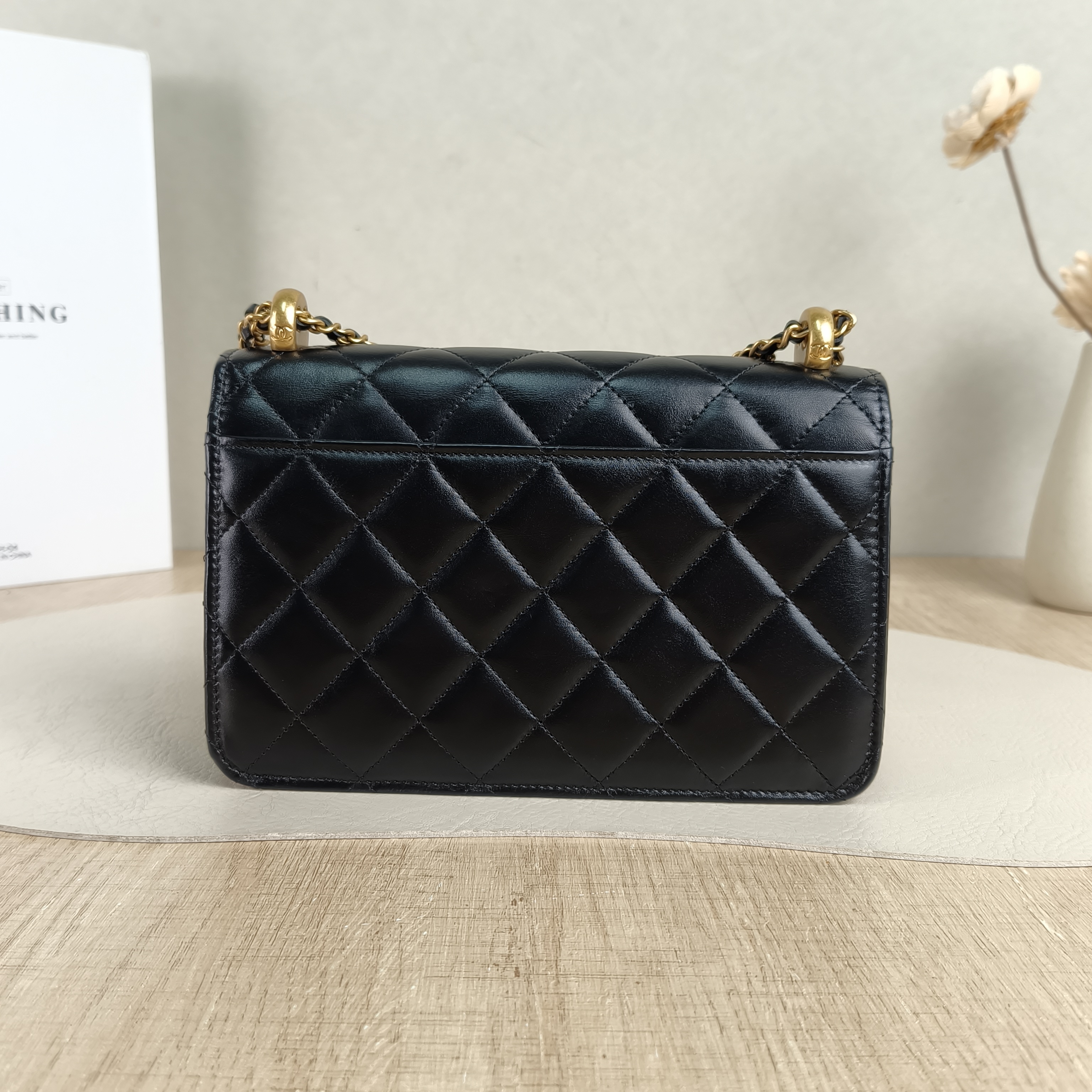 Chanel Crossbody Bag woc Black Calfskin One Size19.2 × 3.5 × 12.3 cm — cover view 6 of 6