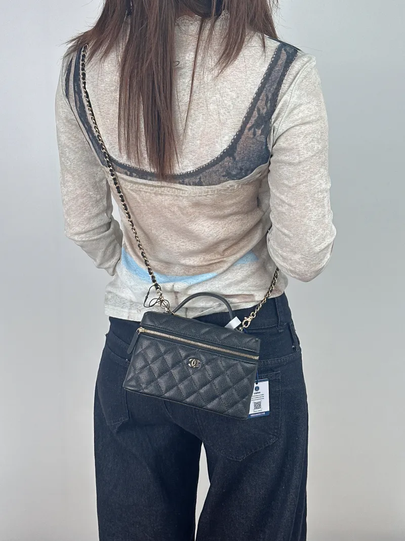 Chanel Crossbody Baglp Box Bag Top Handle Crossbody Bag Black Grained Calfskin One Size19.5 × 5 × 17 cm — on-model view 3 of 3