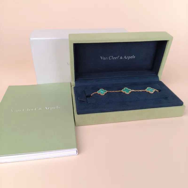 Van Cleef & Arpels Bracelet Alhambra Alhambra Collection Five-Motif Bracelet Malachite18KY ellow Gold Vintage Small1.5 × 1.5 × 19 cm — cover view 9 of 10