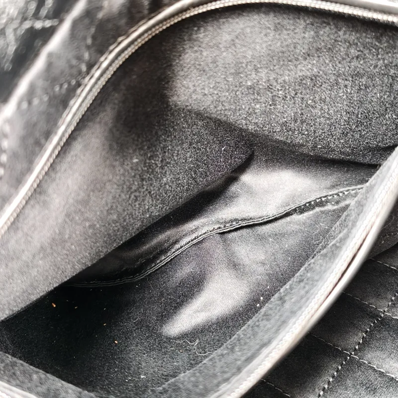 Chanel Shoulder Bag 22Bag Black CC alfskin Small 35 × 7 × 37 cm — detail view 2 of 14