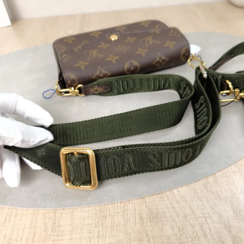 Louis Vuitton Crossbody Bag FÉLICIE STRAP & GO Monogram PVC Small17 × 3.5 × 9.6 cm — detail view 2 of 16