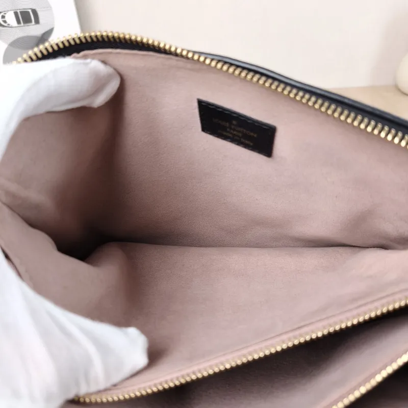 Louis Vuitton Crossbody Bag Coussin Black Lambskin Small 26 × 12 × 20 cm — detail view 9 of 11