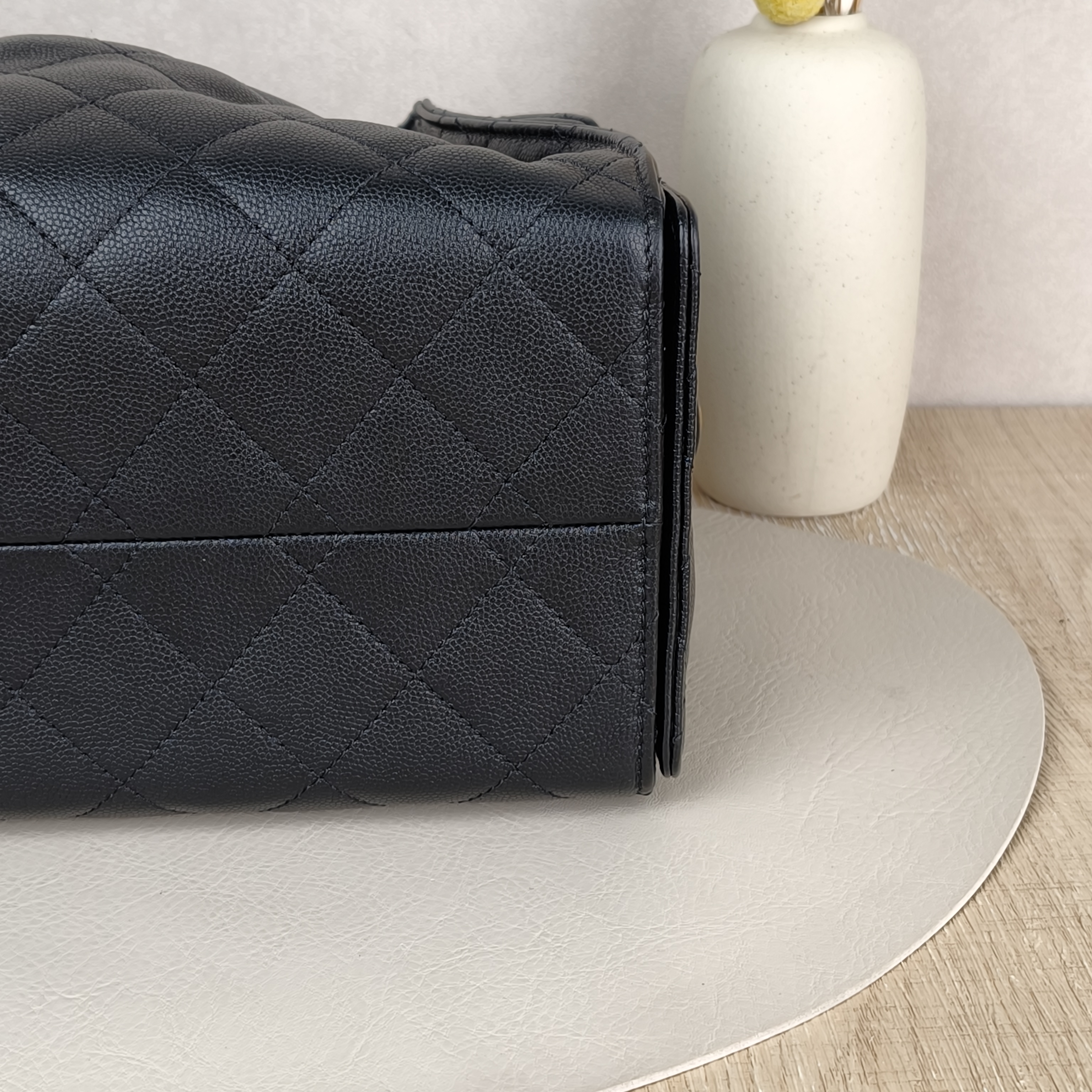 Chanel Shoulder Bag25Bag Black Grained Calfskin Small26 × 14 × 30 cm — cover view 10 of 10