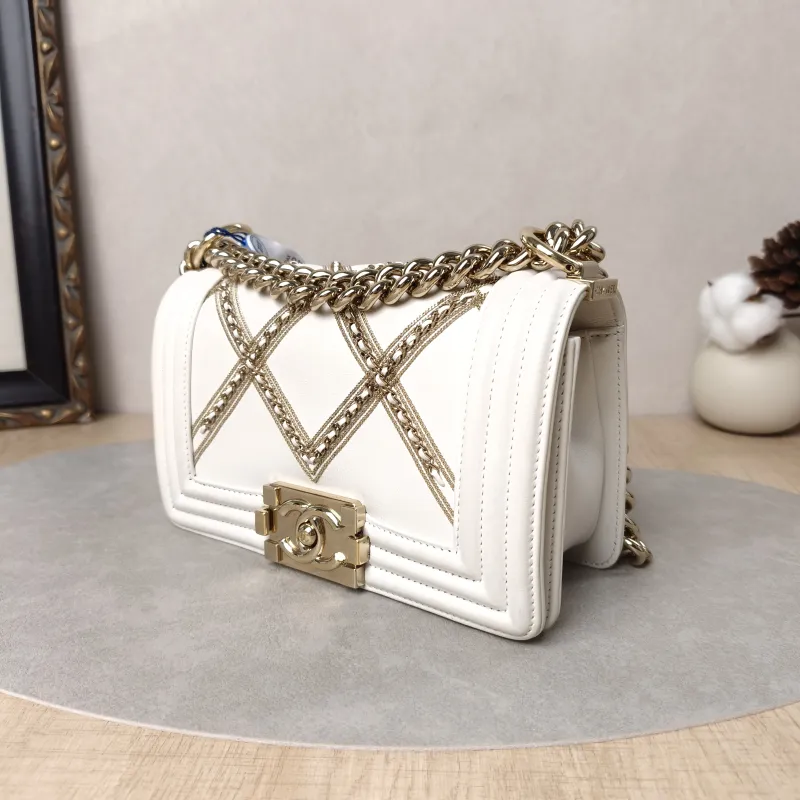 Chanel Crossbody Bag Le Boy​ Edition White Calfskin Small20.5 × 8.5 × 12 cm — cover view 2 of 5