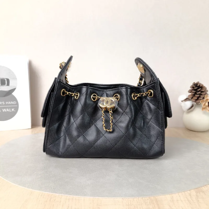 Chanel Shoulder Bag25Bag Black Grained Calfskinmini20 × 12.5 × 22 cm
