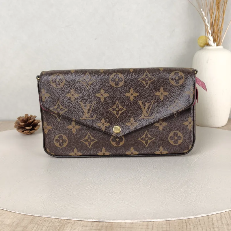Louis Vuitton Crossbody Bag Pochette Félicie Monogram PVC Small21 × 3 × 12 cm