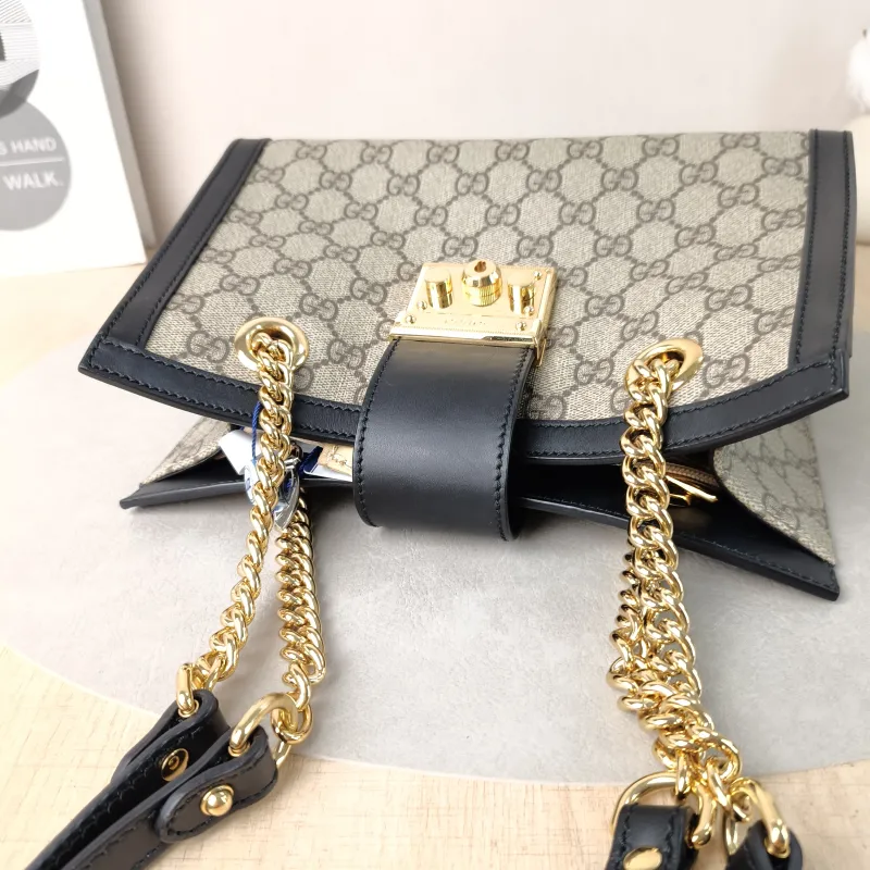 GUCCI Shoulder Bag Padlock Tote Black Monogram PVC Medium26 × 10 × 18 cm — detail view 9 of 12