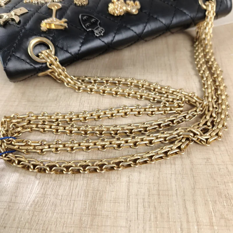 Chanel Crossbody Bag 2.55 Edition Black Calfskin Small 24 × 7.5 × 16 cm 24 — detail view 5 of 13