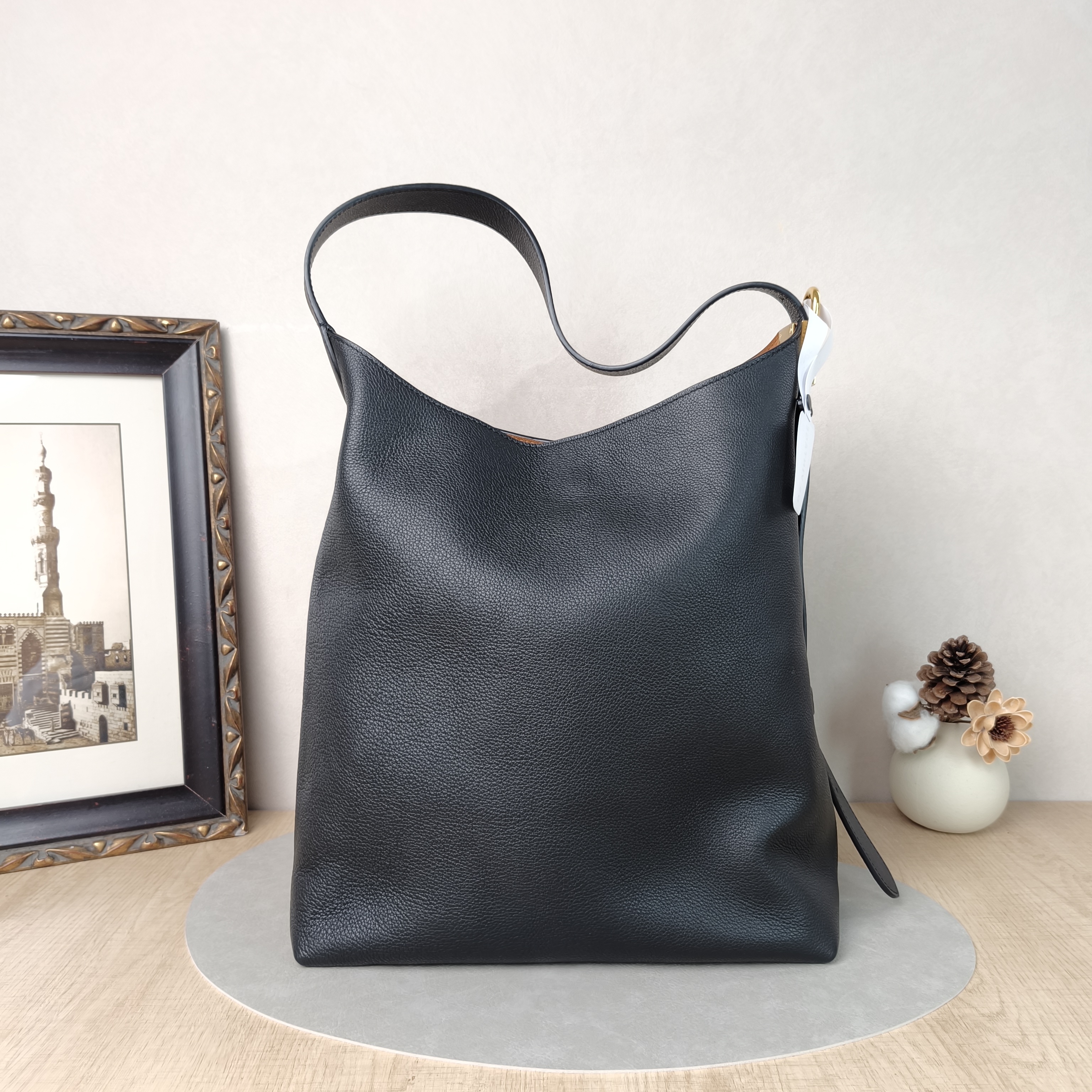 Louis Vuitton Shoulder Bag Low Key Hobo Shoulder Bag Black Calfskin Medium31 × 18 × 35 cm — cover view 2 of 6