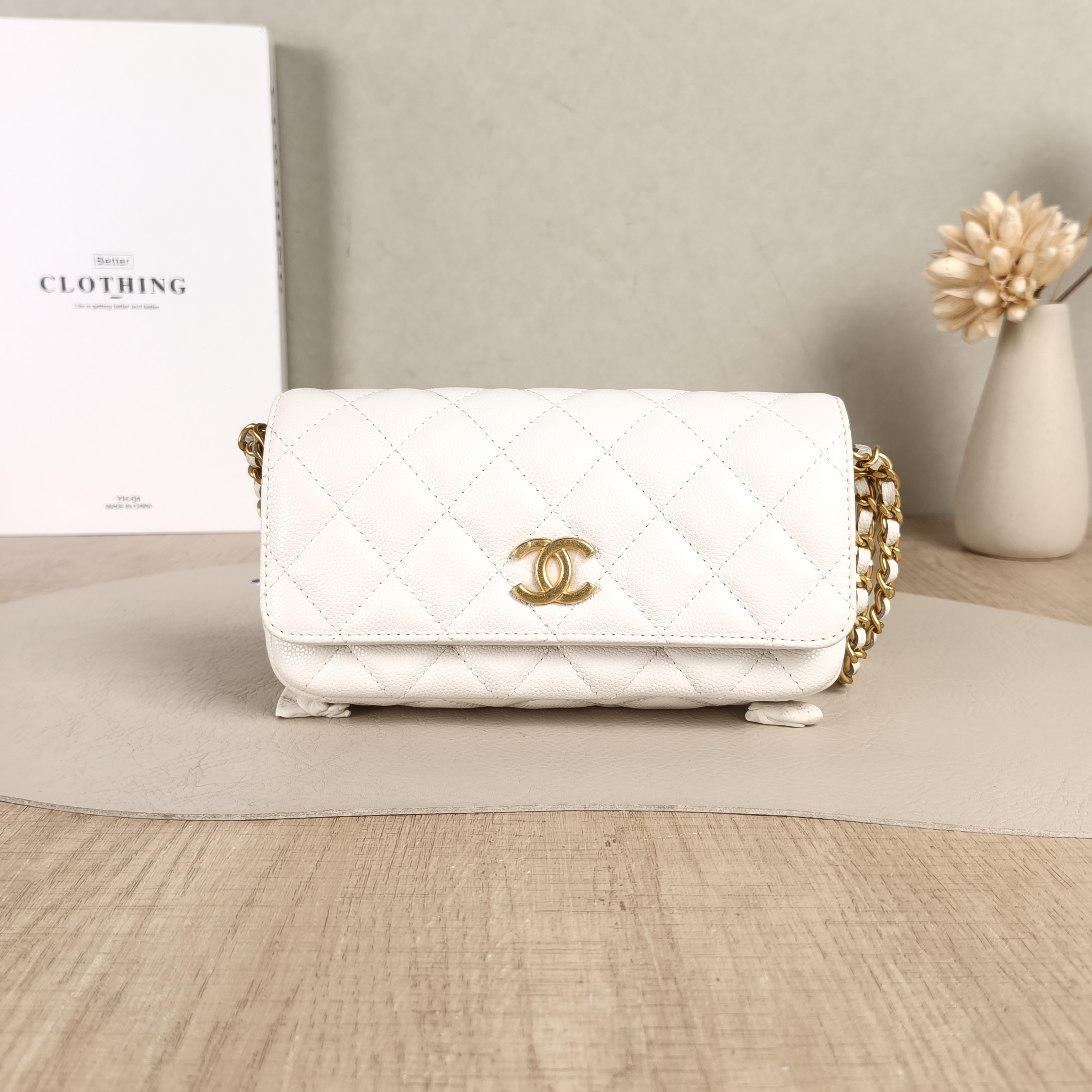 Chanel Crossbody Bag Crossbody Bag White Grained Calfskin One Size17.5 × 3.5 × 10 cm