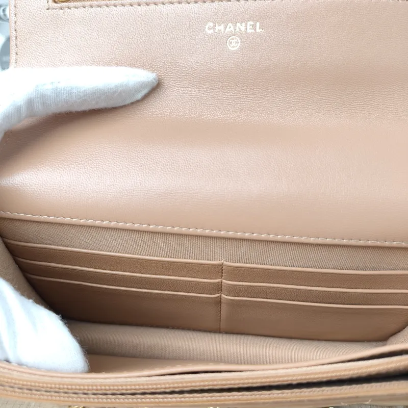 Chanel Crossbody Bag woc Brown Lambskin One Size19.2 × 3.5 × 12.3 cm — detail view 10 of 13