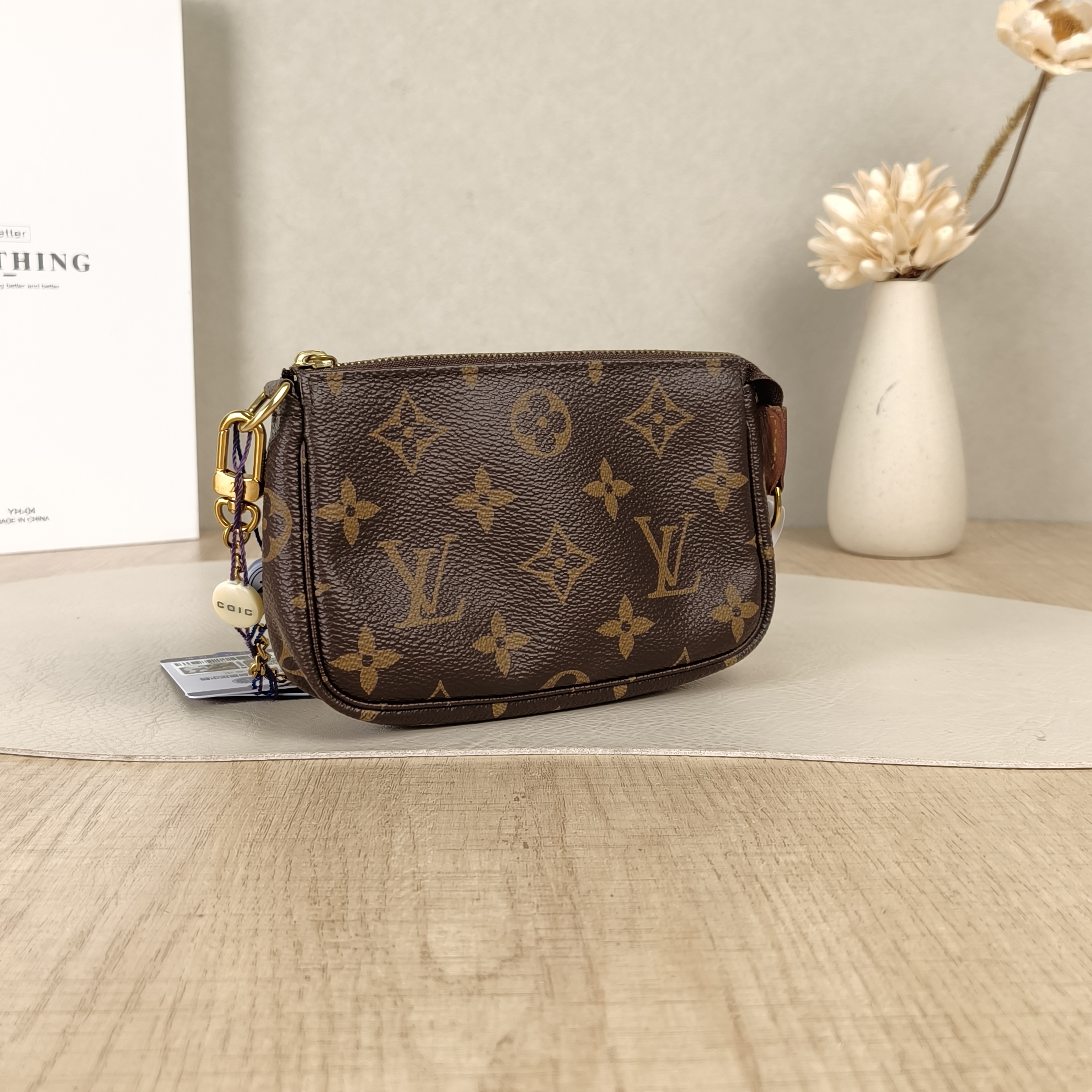 Louis Vuitton Clutch Mini Pochette Accessoires Monogram PV Cmini15.5 × 4 × 10.5 cm — cover view 3 of 5