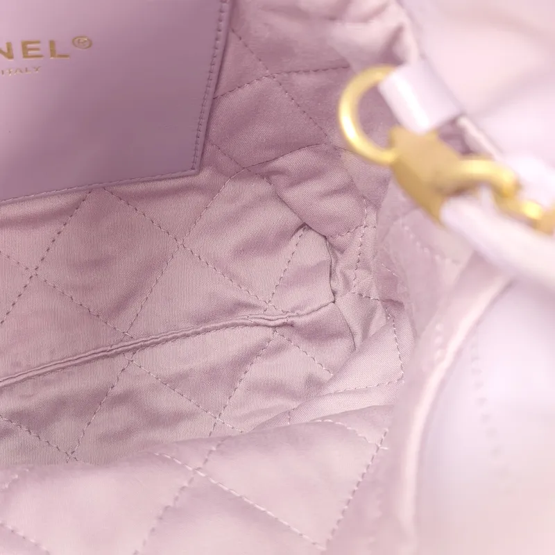 Chanel Crossbody Bag 22Bag Calfskin Mini 20 × 6 × 19 cm — detail view 1 of 12