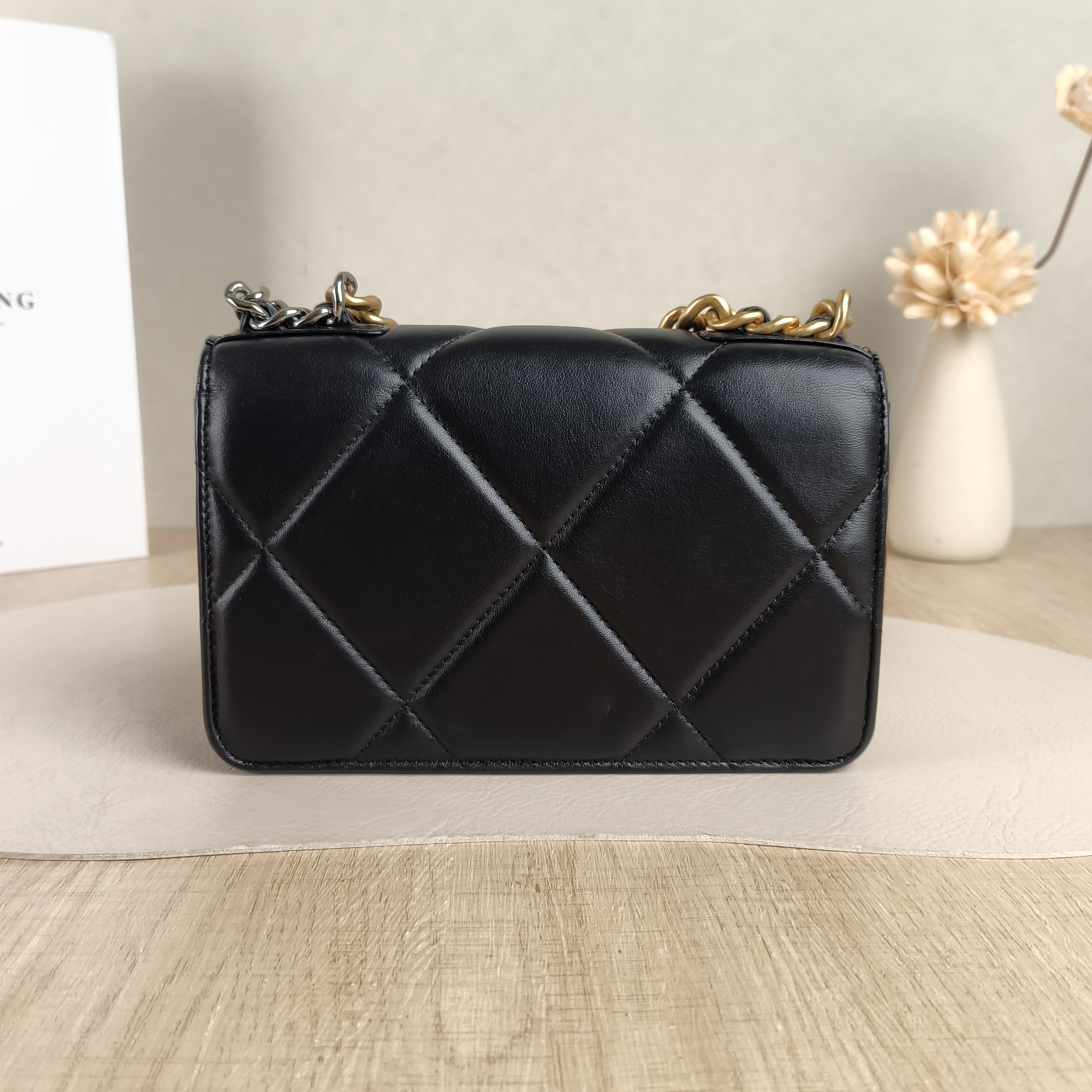 Chanel Crossbody Bag19Bag WOC Black SL ambskinmini19.2 × 3.5 × 12.3 cm — cover view 2 of 6