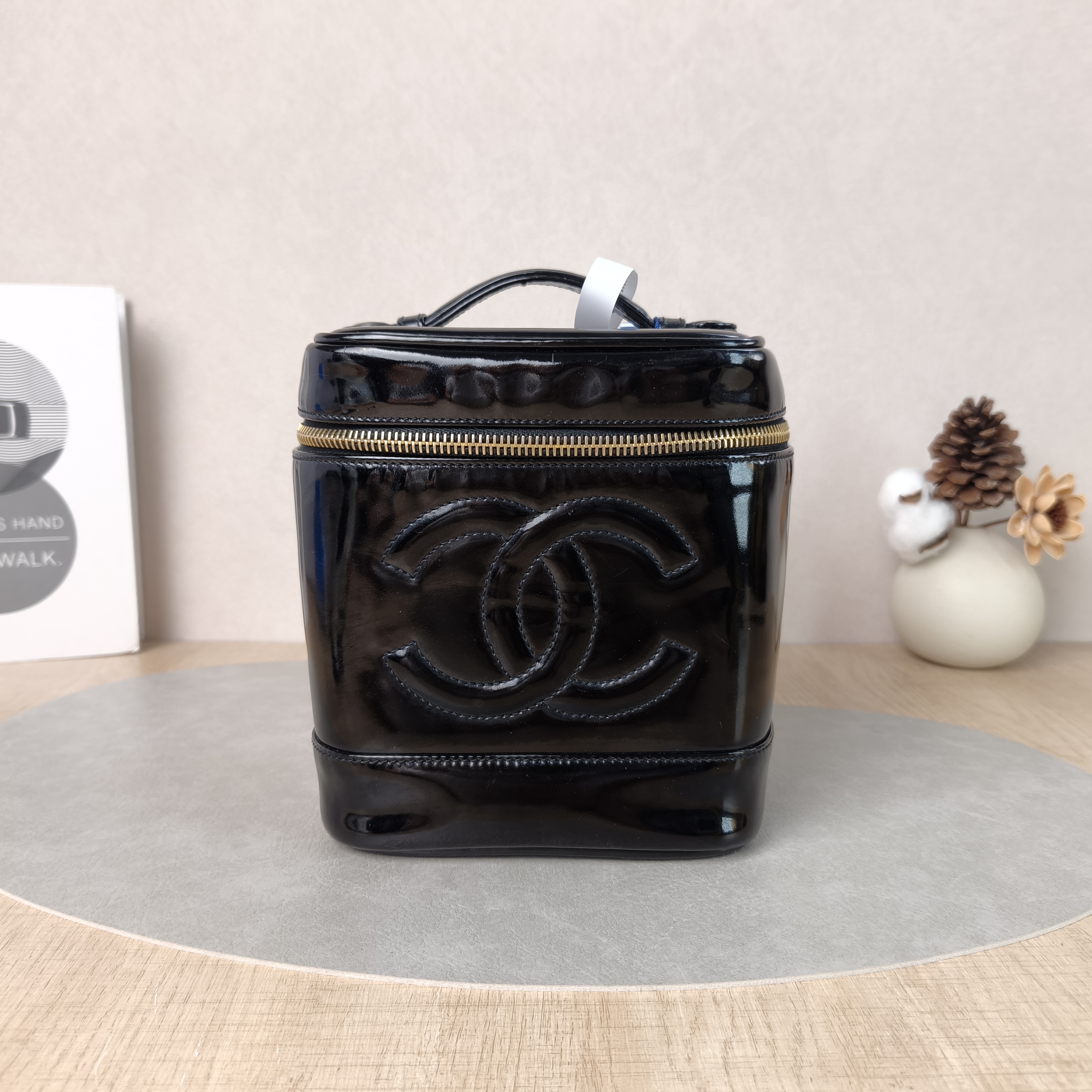 Chanel Top Handle Bag Edition Top Handle Bag Black Patent Leather One Size15 × 13 × 16 cm
