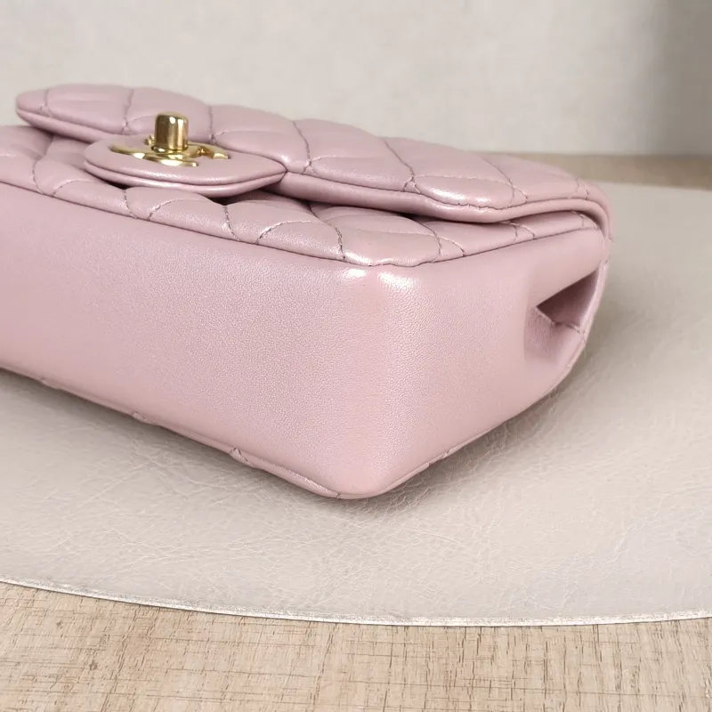 Chanel Crossbody Bag24p Pearl Pink Lambskinmini17 × 5 × 13 cm — detail view 15 of 15