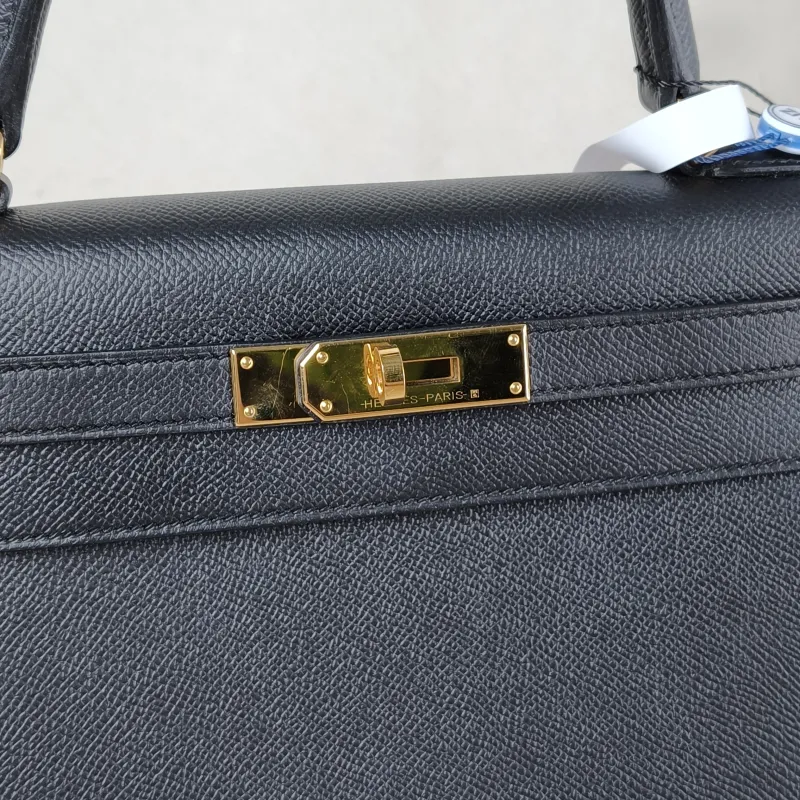 Hermès Shoulder Bag Kelly 28 Gold-Tone Hardware 89Black Epsom Calfskin Medium 28 × 10 × 22 cm C — detail view 8 of 13