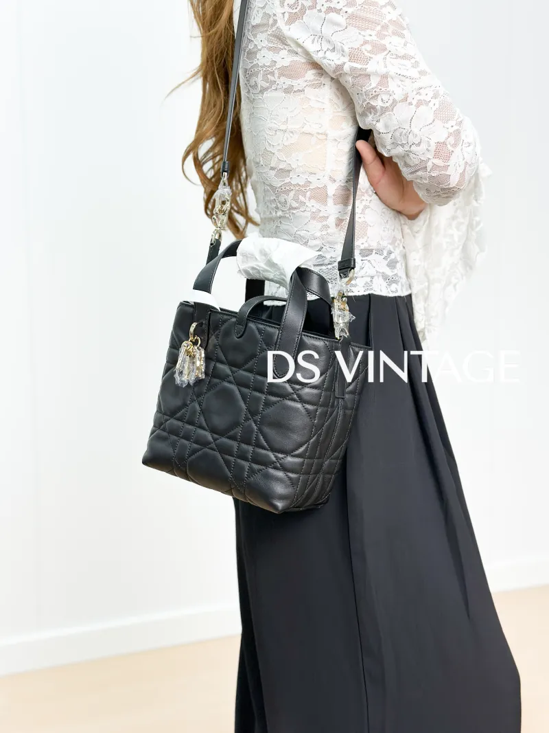 DIOR Shoulder Bag TOUJOURS Edition Black Calfskin Small 18.5 × 12 × 18.5 cm — on-model view 3 of 4