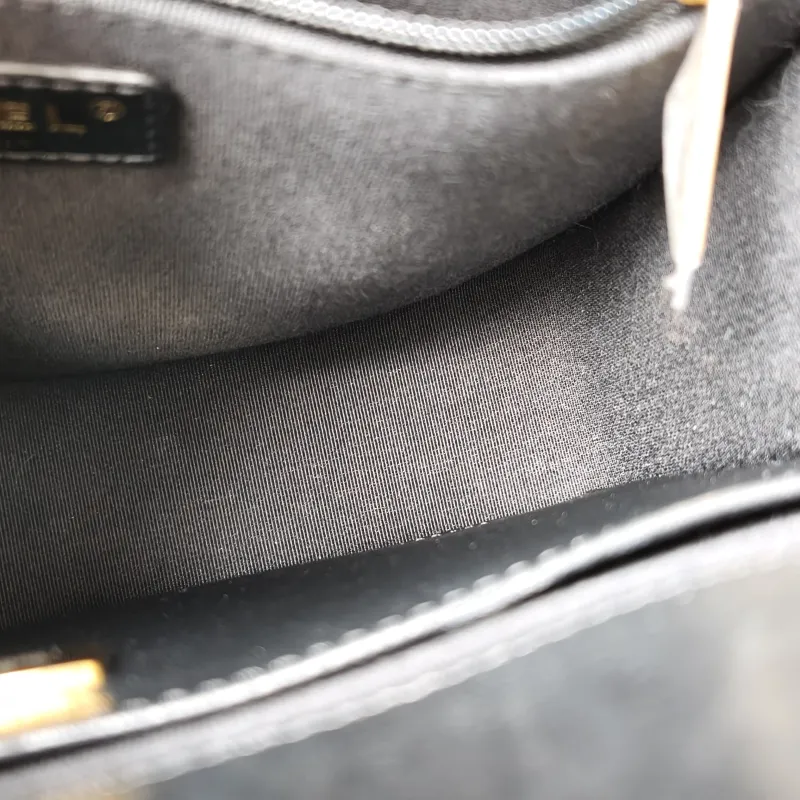 Chanel Crossbody Bag 24s hobo Black Calfskin One Size 22 × 6 × 24 cm — detail view 4 of 11