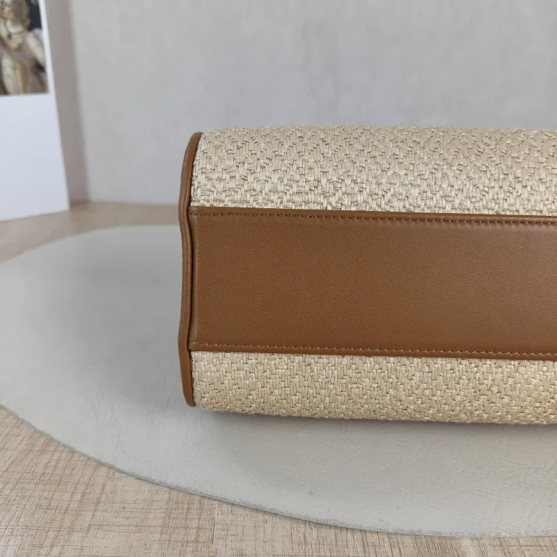 Chanel Crossbody Bag Crossbody Bag Brown Woven Mini 19 × 11 × 11 cm — detail view 8 of 11