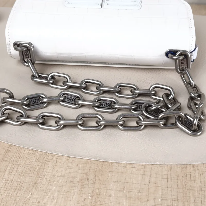 BALENCIAGA Crossbody Bag GOSSIP xs Chain Bag White Calfskin XS 19 × 7 × 10 cm — detail view 6 of 11