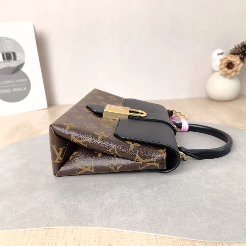 Louis Vuitton Crossbody Bag Locky BB Black PVC BB 20 × 7.5 × 16 cm — detail view 14 of 14