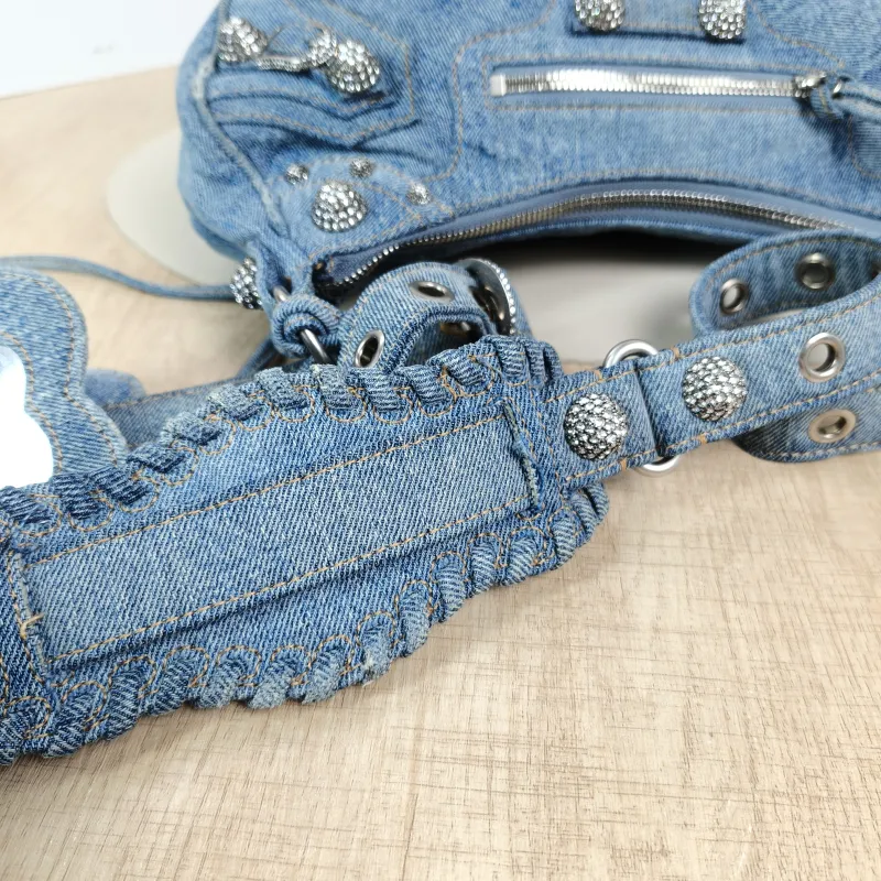 BALENCIAGA Crossbody Bag LE CAGOLE Blue Small33 × 8.5 × 16 cm — detail view 5 of 13
