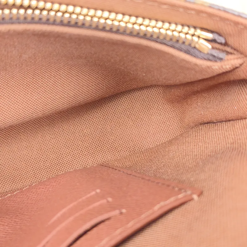 Louis Vuitton Crossbody Bag IVY Monogram PVC Small 23.5 × 4.3 × 12 cm — detail view 2 of 12