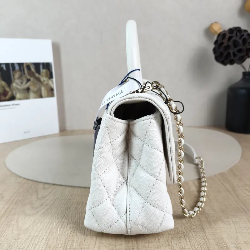 Chanel Top Handle Bag Coco Handle​White Grained Calfskin Small24 × 10 × 14 cm — detail view 2 of 14